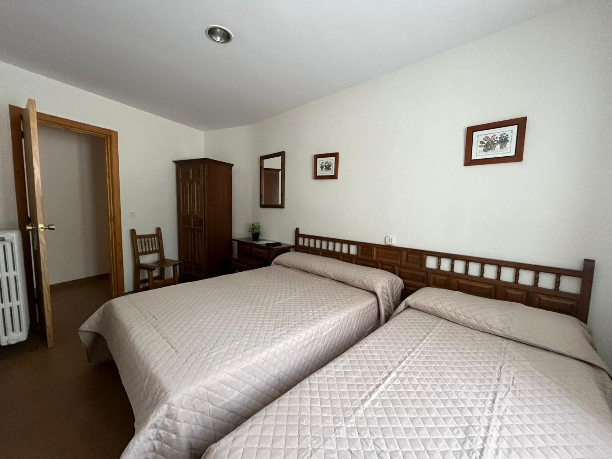 Hostal Casa Amalia Teruel Buitenkant foto