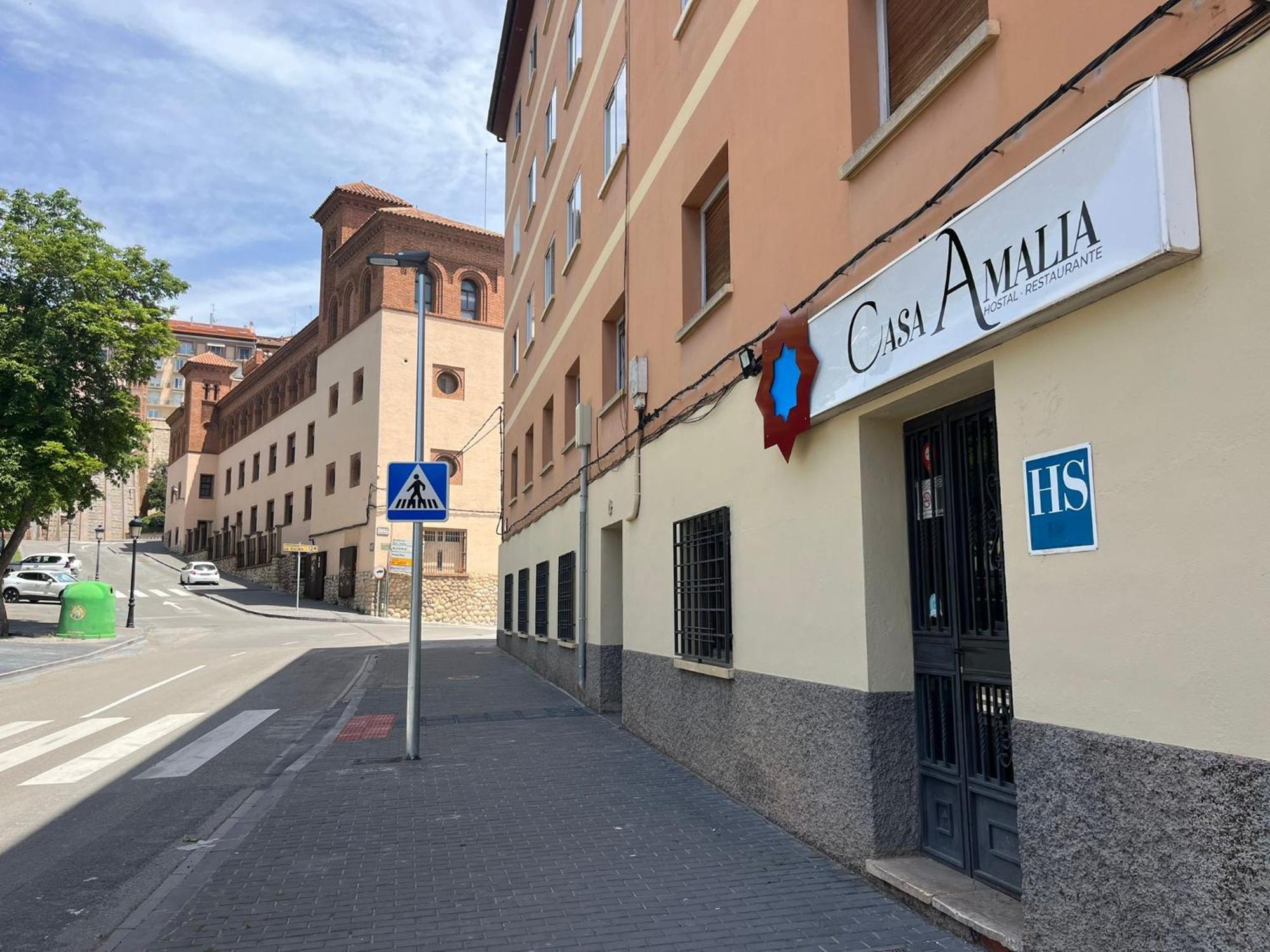 Hostal Casa Amalia Teruel Buitenkant foto